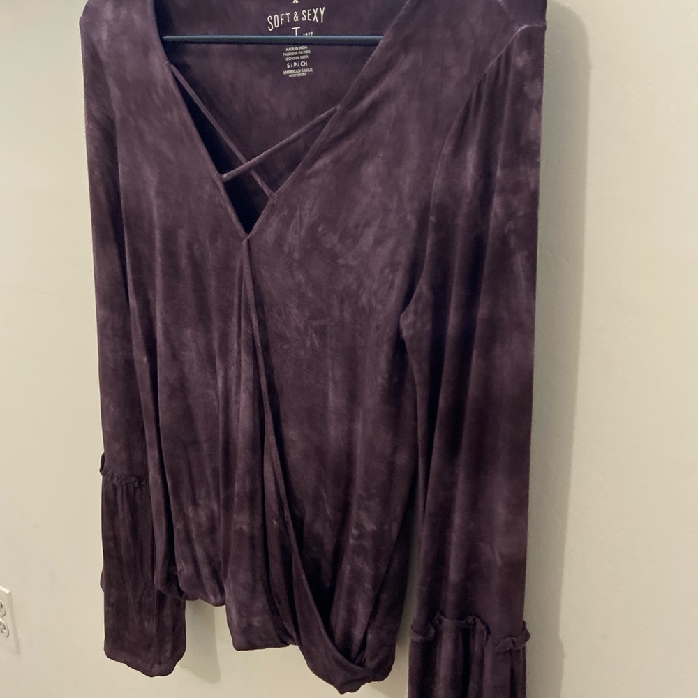 American eagle bell sleeve shirt